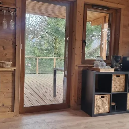 Le Dahu-calm-jacuzzi-free Parking Lot