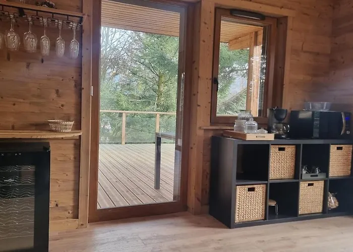 Le Dahu-calm-jacuzzi-free Parking Lot